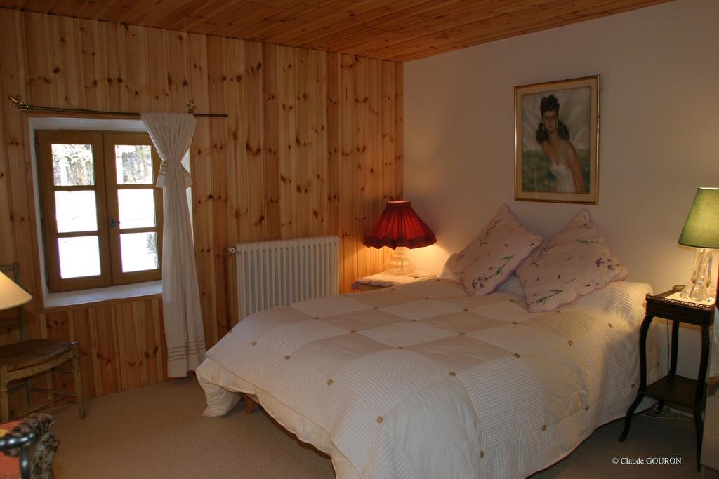 Domaine De Lara Bed & Breakfast Barcelonnette Exterior photo